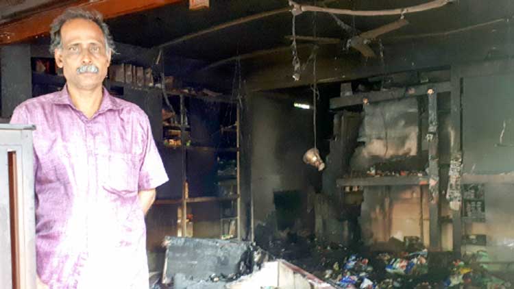 കച്ചവടസ്ഥാപനങ്ങളില്‍ തീപിടിത്തം;  18 ലക്ഷത്തി​െൻറ നഷ്​ടം