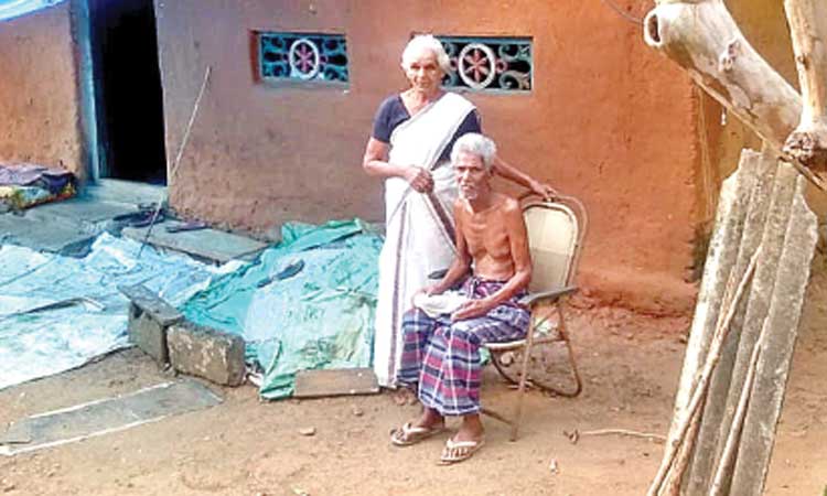 കുടിവെള്ളത്തിന് വയോധിക ദമ്പതികളടക്കം താണ്ടുന്നത് അരക്കിലോമീറ്റര്‍