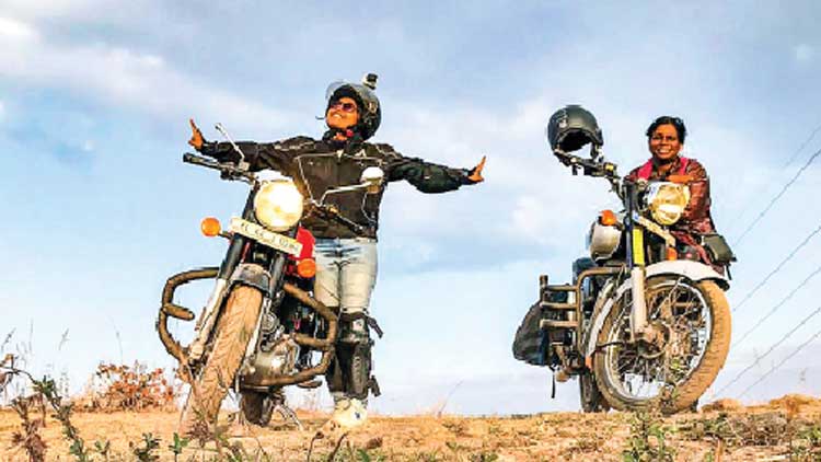 പാൽകുളമേട് കീഴടക്കി ആൻഫിയും മേഴ്‌സിയും