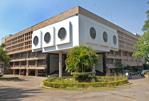 സെന്‍ട്രല്‍ ഇന്‍സ്റ്റിറ്റ്യൂട്ട് ഓഫ് ഇന്ത്യന്‍ ലാംഗ്വേജസില്‍ ഒഴിവ്