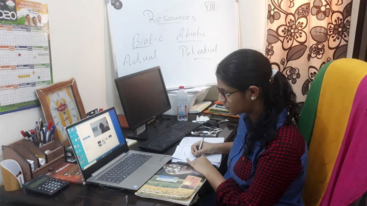 സൗദിയിലെ ഇന്ത്യൻ സ്കൂളുകളിൽ ക്ലൗഡ് മീറ്റിങ് ആപ്പിലൂടെ പഠനം പുനരാരംഭിച്ചു