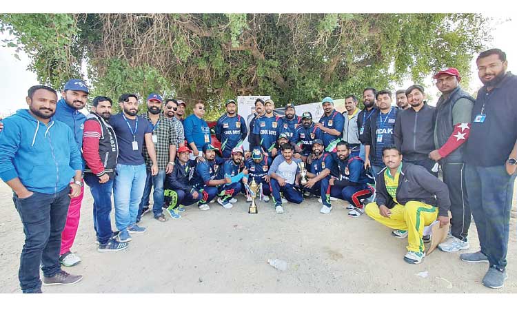 ക്രി​​ക്ക​​റ്റ്​: കൂ​​ൾ ബോ​​യ്​​​സി​​ന്​ കി​​രീ​​ടം