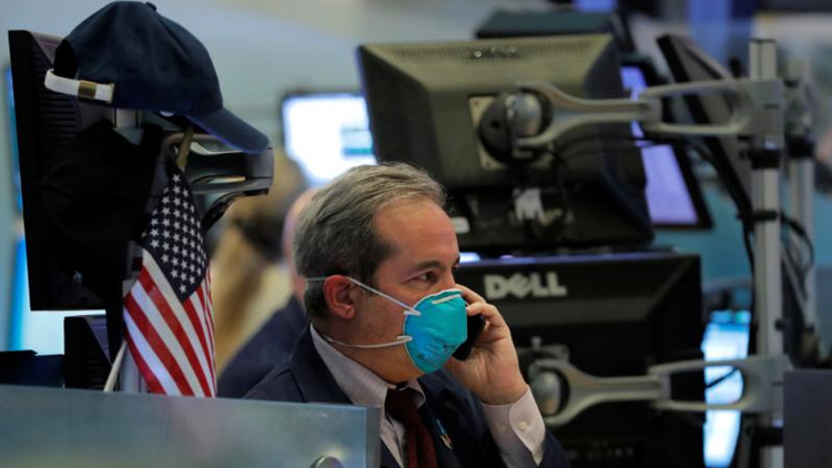 കോ​വി​ഡ്​: പി​ഴ​വു​ക​ൾ​ക്ക്​ വി​ല​യൊ​ടു​ക്കു​ന്ന അ​മേ​രി​ക്ക