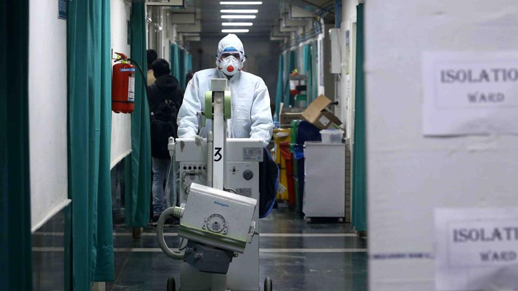 കോവിഡ്​ മുൻനിര പോരാളികൾക്ക്​ കൃത്യസമയത്ത്​ ശമ്പളം നൽകണം; സുപ്രീംകോടതി