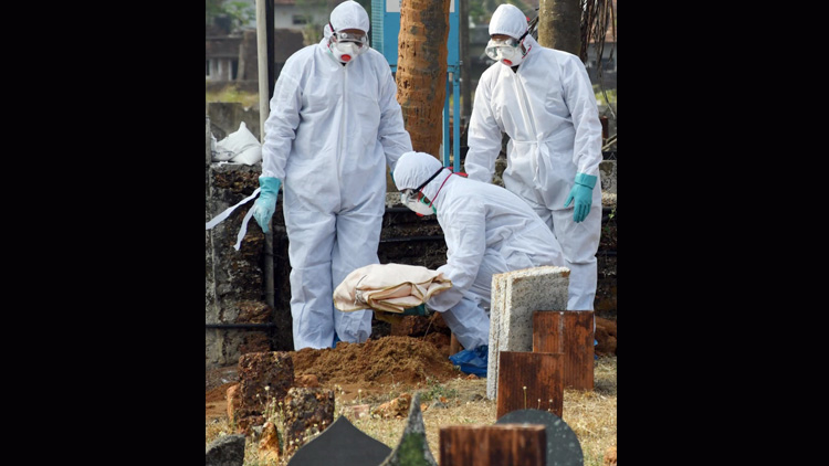 പിഞ്ചുകുഞ്ഞിന് കോവിഡ് സ്ഥിരീകരിച്ചത് ബന്ധുക്കൾ അറിഞ്ഞത് 24 മണിക്കൂറിനുശേഷം