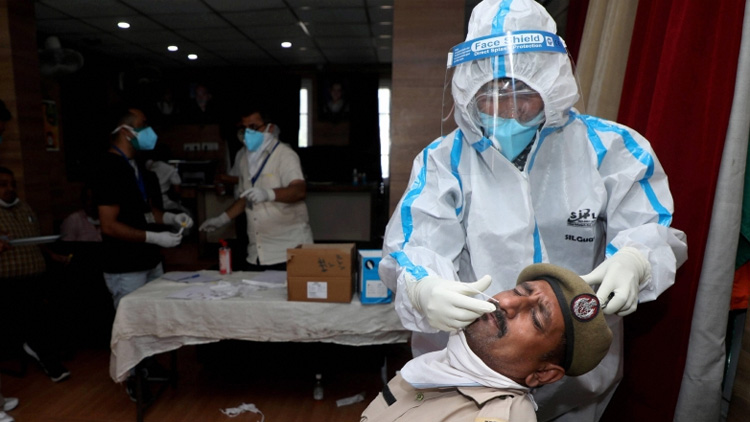 കോവിഡ്​ ബാധിതർ 12 ലക്ഷത്തിലേക്ക്​; മരണ നിരക്ക്​ കുറഞ്ഞു