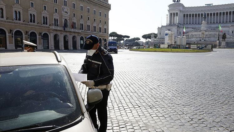 ലോക്​ഡൗൺ ‘ലംഘിച്ച’ ആരാധകന് ക്ലബി​െൻറ വക സീസൺ ടിക്കറ്റ്​​