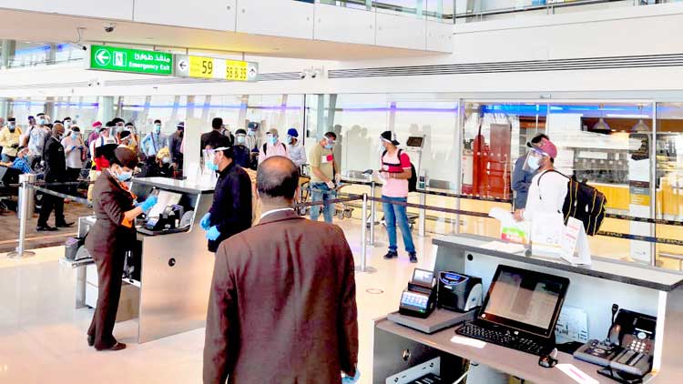 കോ​വി​ഡ്​ പ​രി​ശോ​ധ​ന; ചാ​ർ​േ​ട്ട​ഡ്​ വി​മാ​ന​ങ്ങ​ൾ​ക്ക്​ ഇ​രു​ട്ട​ടി 