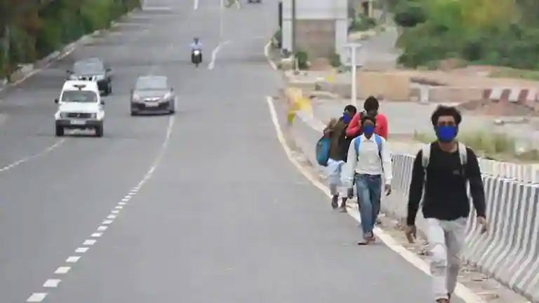 വീട്ടിലെത്താനായി മ​ധ്യ​പ്ര​ദേ​ശി​ലേ​ക്ക്​ ന​ട​ന്നു പോ​യ യു​വാവിന്​​ റോ​ഡി​ൽ ദാരുണ മരണം