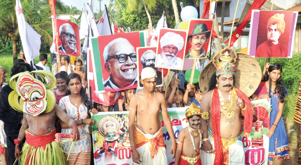 ബാലസംഗമം:  ലക്ഷ്യം സി.പി.എം ശക്തികേന്ദ്രങ്ങളിലെ സംഘ്പരിവാര്‍ കടന്നുകയറ്റം തടയല്‍