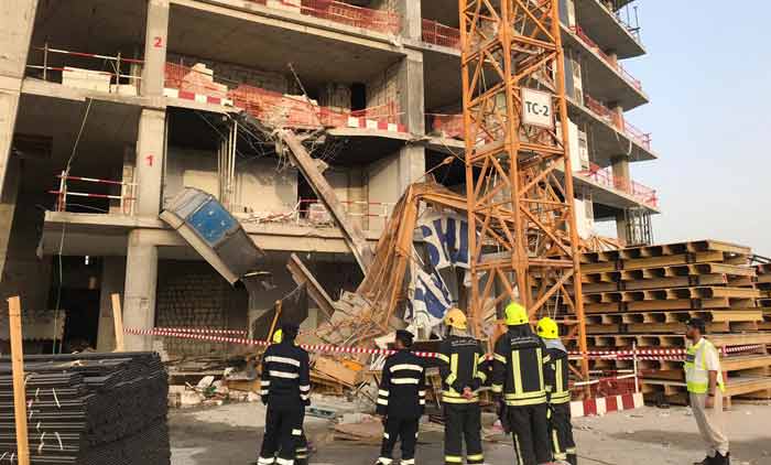 ക്രെ​യി​ൻ ത​ക​ർ​ന്ന്​ ഒ​രാ​ൾ മ​രി​ച്ചു;  മൂ​ന്നു​പേ​ർ​ക്ക്​ പ​രി​ക്ക്​