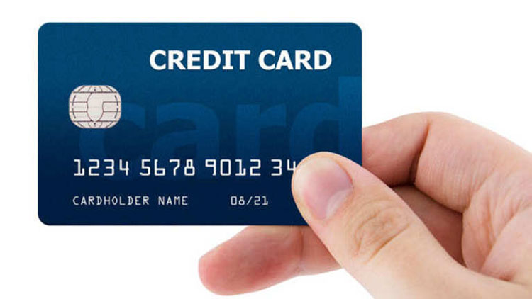 െക്ര​ഡി​റ്റ്​ കാ​ർ​ഡി​ലൂ​ടെ വി​ദേ​ശ​ത്തേ​ക്ക്​  പ​ണ​മൊ​ഴു​കു​ന്ന​ത്​​ കു​റ​ഞ്ഞു​