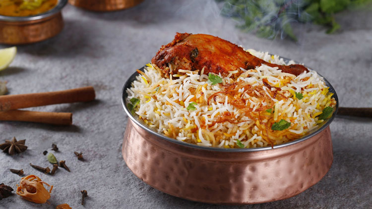 ലേക്​ഡൗൺ കാലത്തെ പ്രിയ ഭക്ഷണം ചിക്കൻ ബിരിയാണി?; കണക്കുകൾ സൂചിപ്പിക്കുന്നത്​ ഇങ്ങിനെ