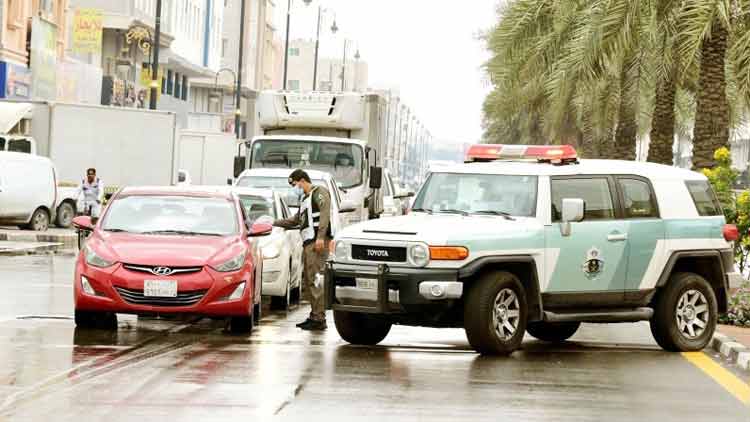 സൗദിയിൽ ക​ർ​ഫ്യൂ ലം​ഘി​ച്ച​തി​ന്​ 34 പേ​ർ അ​റ​സ്​​റ്റി​ൽ