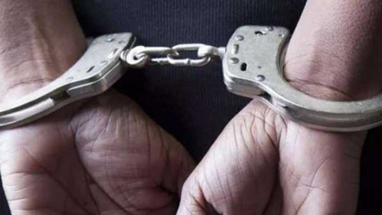 മോ​ഷ്​​ടി​ച്ച ന​മ്പ​ർ പ്ലേ​റ്റ്​ ഉ​പ​യോ​ഗി​ച്ച്​  ക​വ​ർ​ച്ച​; മ​ല​യാ​ളി കു​ടു​ങ്ങി