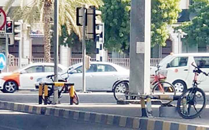 പൊതുസ്​ഥലങ്ങളിൽ സൈക്കിളുകൾ  കെട്ടിയിടുന്ന ശീലം ഇനി വേണ്ട