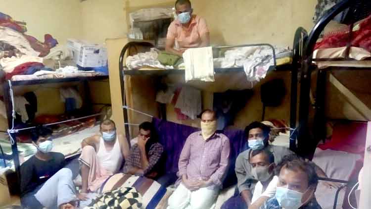 ജോലിയില്ല; മരുപ്പച്ച തേടി  14 മലയാളികൾ