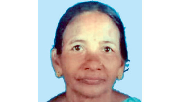 കോവിഡ് ഭയന്ന് വീട്ടമ്മ തീകൊളുത്തി മരിച്ചു കോവിഡ് ഭയന്ന് വീട്ടമ്മ തീകൊളുത്തി മരിച്ചു