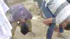 യു.പിയിൽ കോഴിയെ പിടിച്ചതിന്​ ദലിത്​ യുവാക്കൾക്ക്​ മർദനം; ഗ്രാമമുഖ്യൻ അറസ്റ്റിൽ