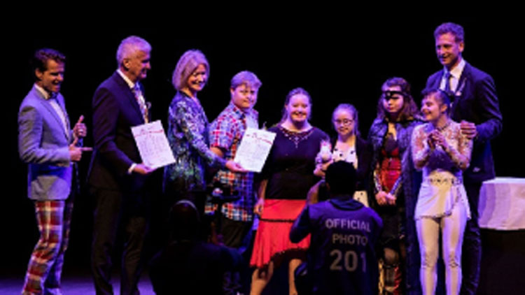 ഡാ​ൻ​സ്​ സ്​​പോ​ർ​ട്​​സ്​ ചാ​ല​ഞ്ചി​ലും ഇ​ന്ത്യ​ൻ ത​രം​ഗം