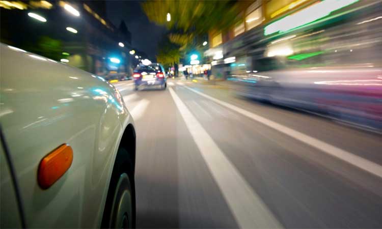 സാഹസിക ഡ്രൈവിംഗിനിടെ പൊതുമുതല്‍ നശിപ്പിച്ച യുവാവ് പിടിയില്‍