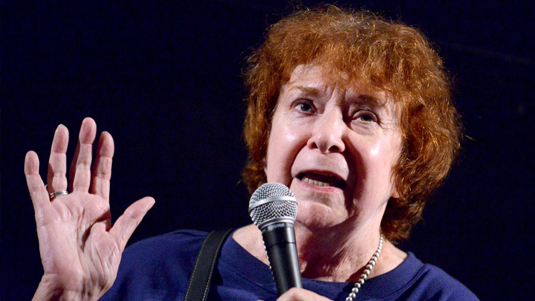 ‘സ്​​റ്റാ​ർ ട്രെ​ക്​’ തി​ര​ക്ക​ഥാ​കൃ​ത്ത്​ ഡി.സി ഫൊ​ണ്ടാ​ന അ​ന്ത​രി​ച്ചു