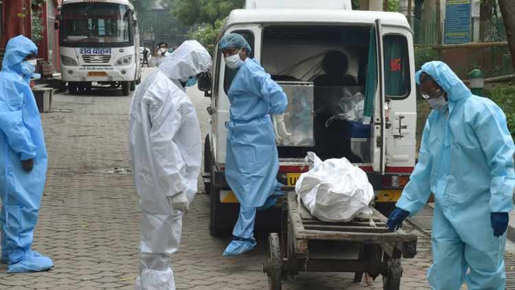 മൃതദേഹത്തിൽ ആറ് മണിക്കൂറേ വൈറസ് നിലനിൽക്കൂ എന്ന ശാസ്ത്രീയ വിശദീകരണം തെറ്റി മൃതദേഹത്തിൽ ആറ് മണിക്കൂറേ വൈറസ് നിലനിൽക്കൂ എന്ന ശാസ്ത്രീയ വിശദീകരണം തെറ്റി