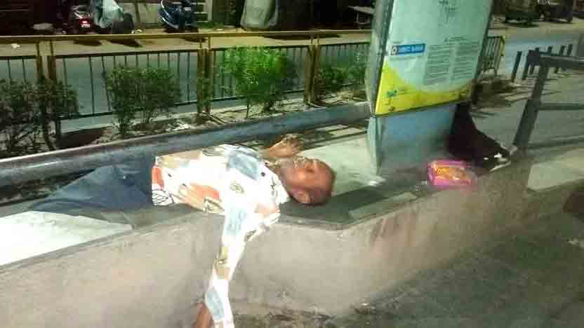 ഗുജറാത്തിൽ കോവിഡ്​ ബാധിത​െൻറ മൃതദേഹം ബസ്​സ്​റ്റാൻഡിൽ