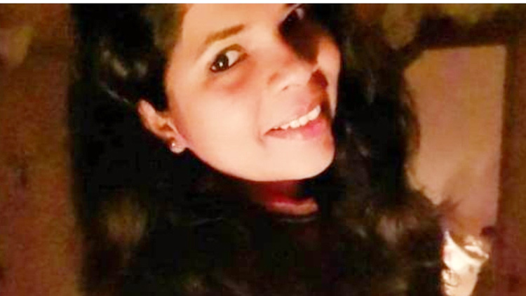 അ​റാ​റി​ൽ വാ​ഹ​നാ​പ​ക​ട​ത്തി​ൽ മ​ല​യാ​ളി ന​ഴ്സ് മ​രി​ച്ചു