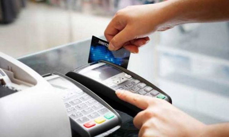 പെട്രോൾ പമ്പുകളിൽ ജൂലൈ 14 ന് മുമ്പ് ‘കാഷ്​െ​ലസ്’​ സൗകര്യം നിർബന്ധം: മന്ത്രി