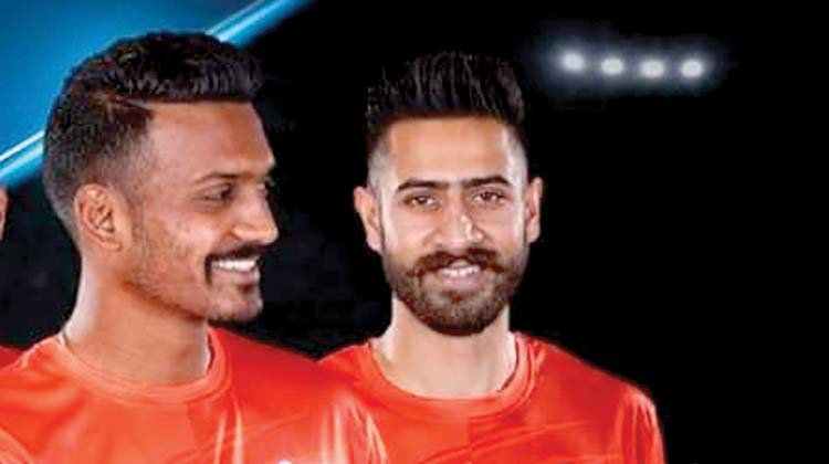 deepesh-n-saqlain-23