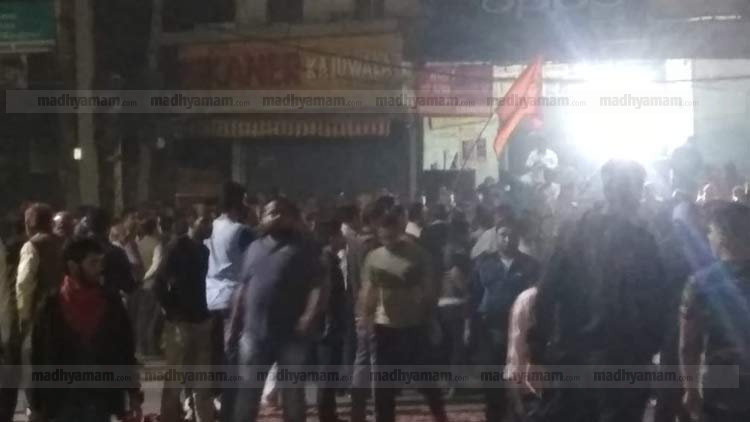 ഡ​ൽ​ഹി​ കത്തുന്നു​; പൊ​ലീ​സു​കാ​ര​ന​ട​ക്കം അഞ്ചുപേ​ർ കൊ​ല്ല​പ്പെ​ട്ടു