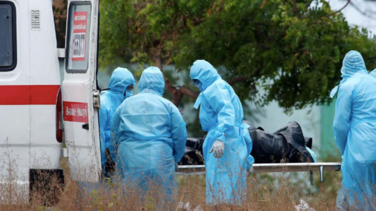 ഇളവുകൾക്ക് ശേഷമുള്ള ഒരാഴ്ചയിൽ ഒറ്റയടിക്ക് 80 കേസ്; മൂന്നാം വരവോ? ഇളവുകൾക്ക് ശേഷമുള്ള ഒരാഴ്ചയിൽ ഒറ്റയടിക്ക് 80 കേസ്; മൂന്നാം വരവോ?