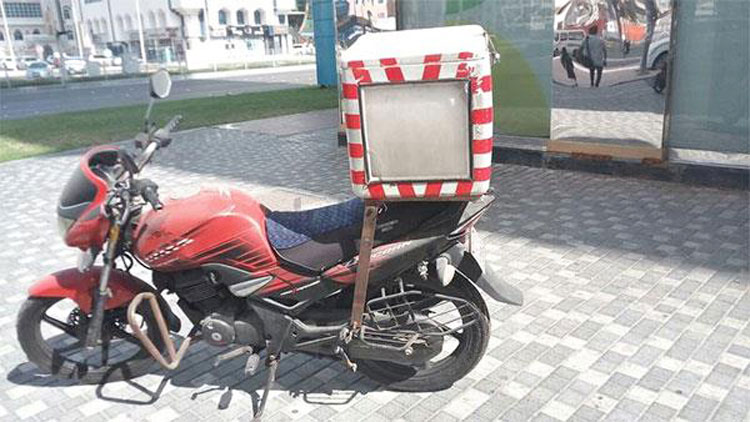 ഡെ​ലി​വ​റി ജീ​വ​ന​ക്കാ​രെ ല​ക്ഷ്യ​മി​ട്ട്​ പ​രി​ശോ​ധ​ന കാ​മ്പ​യി​ൻ