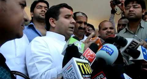 വ്യാജ കാവൽക്കാരന്​ യഥാർഥ കാവൽക്കാരനെ ഭയം- ധർമേന്ദ്ര യാദവ്​