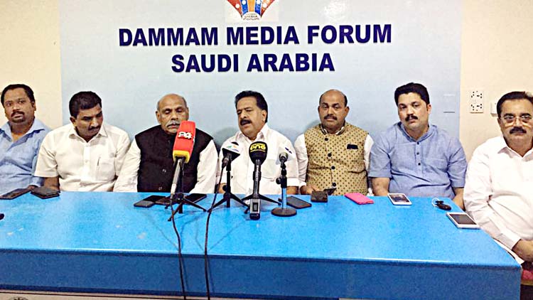 പ്ര​തി​ഷേ​ധ സ​മ​ര​ങ്ങ​ളു​ടെ നേ​തൃ​ത്വം  കോ​ൺ​ഗ്ര​സ്​​ ഏ​റ്റെ​ടു​ക്കും –ചെ​ന്നി​ത്ത​ല