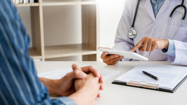 കോവിഡ് കാരണം പതിവ് ചികിത്സകൾ മുടക്കരുത്