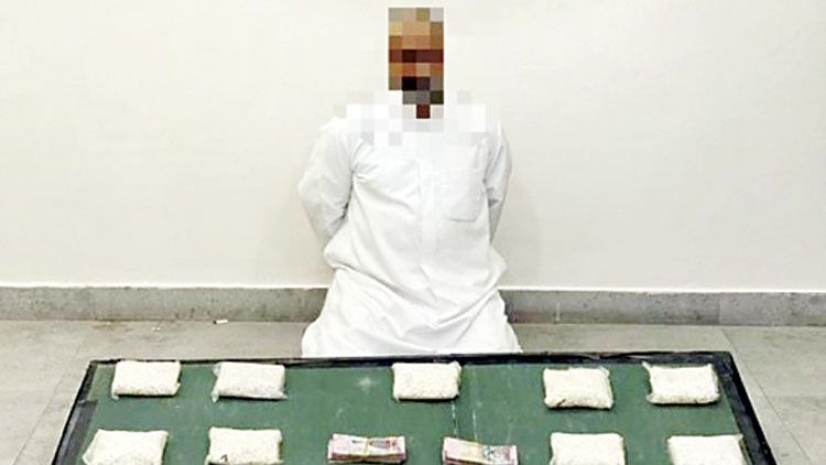 30,000 മ​യ​ക്കു​മ​രു​ന്ന്​ ഗു​ളി​ക​ക​ളു​മാ​യി പി​ടി​യി​ൽ