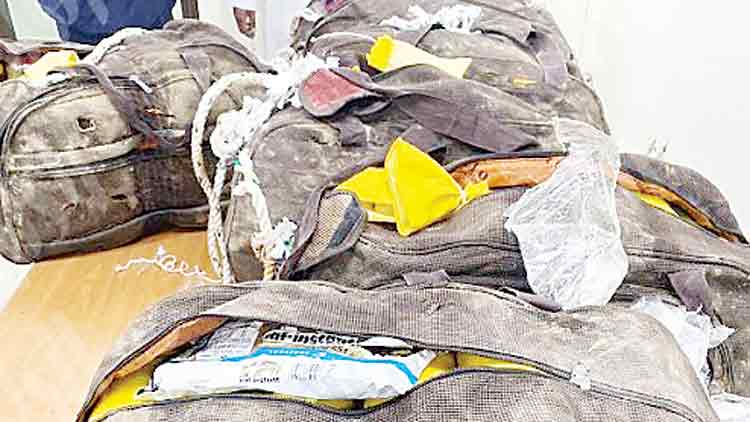 400 കിലോ കഞ്ചാവ് പിടികൂടി 400 കിലോ കഞ്ചാവ് പിടികൂടി