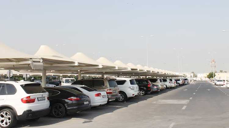 ദേ​ശീ​യ​ദി​നം: അ​ബൂ​ദ​ബി​യി​ലും ദു​ബൈ​യി​ലും പാ​ർ​ക്കി​ങ്​ സൗ​ജ​ന്യം