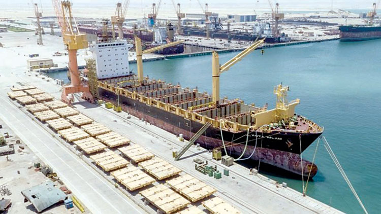 സുപ്രധാന നാഴികക്കല്ല്​ പിന്നിട്ട്​ ദുകം നേവൽ ഡോക്​​യാർഡ്