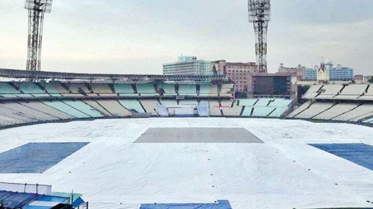 കളിച്ചത് മഴയോ െഎ.സി.സിയോ? വിമർശനങ്ങളുമായി മുൻതാരങ്ങളും കളിച്ചത് മഴയോ െഎ.സി.സിയോ? വിമർശനങ്ങളുമായി മുൻതാരങ്ങളും