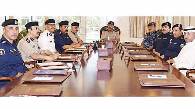 ബ​ലി​പെ​രു​ന്നാ​ള്‍:  വാ​ണി​ജ്യ​കേ​ന്ദ്ര​ങ്ങ​ളി​ലും ആ​രാ​ധ​നാ​ല​യ​ങ്ങ​ളി​ലും സു​ര​ക്ഷ ശ​ക്​​ത​മാ​ക്കി