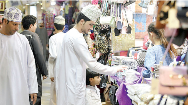 ലോ​ക്​​ഡൗ​ൺ: ഉ​ണ​ർ​വി​ല്ലാ​തെ വ്യാ​പാ​ര മേ​ഖ​ല