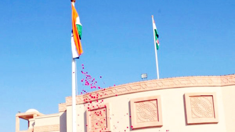 ഒ​മാ​നി​ലെ ഇ​ന്ത്യ​ൻ പൗ​ര​ന്മാ​ർ എം​ബ​സി​യി​ൽ ര​ജി​സ്​​റ്റ​ർ ചെ​യ്യ​ണ​മെ​ന്ന് അ​ധി​കൃ​ത​ർ