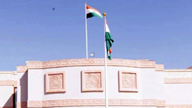 ഒ​മാ​നി​ൽ​നി​ന്ന്​ കൂ​ടു​ത​ൽ വി​മാ​ന​ങ്ങ​ൾ  സ​ർ​വി​സ്​ ന​ട​ത്തും –ഇ​ന്ത്യ​ൻ എം​ബ​സി