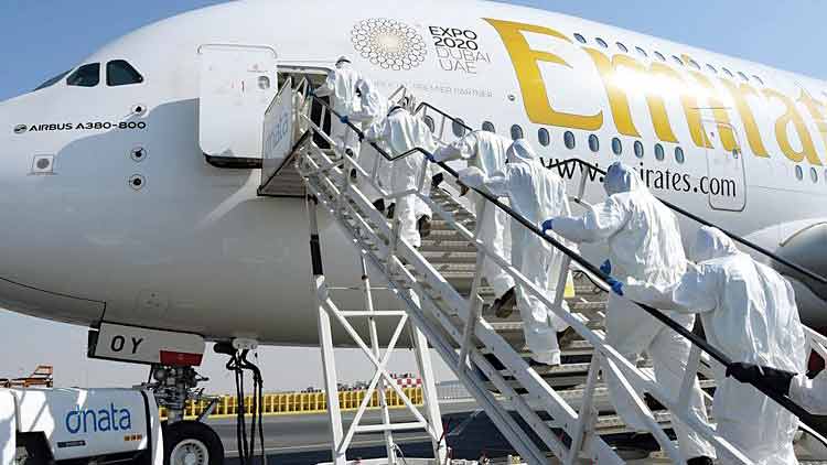 ടി​ക്ക​റ്റ്​ റീ​ഫ​ണ്ട്:  എ​മി​റേ​റ്റ്​​സി​ന്​ ല​ഭി​ച്ച​ത്​  അ​ഞ്ചു​ല​ക്ഷം ​അ​പേ​ക്ഷ