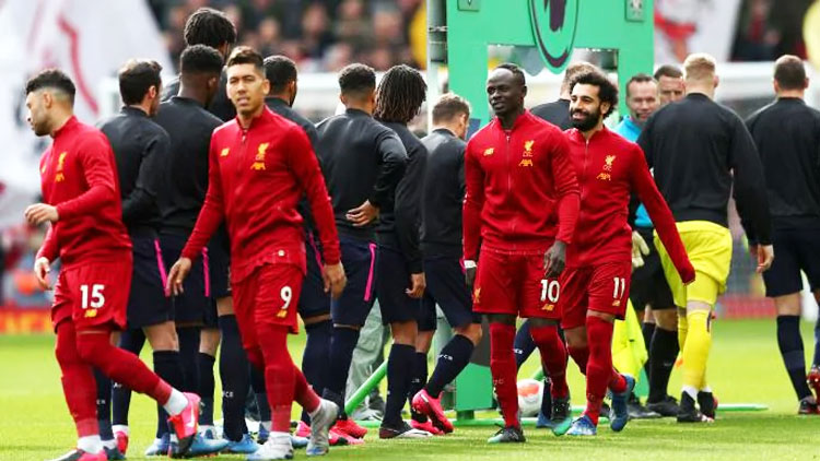 ഇംഗ്ലീഷ് പ്രീമിയർ ലീഗ് നിർത്തിവെച്ചു; ഐ ലീഗ് അടച്ചിട്ട സ്റ്റേഡിയത്തിൽ ഇംഗ്ലീഷ് പ്രീമിയർ ലീഗ് നിർത്തിവെച്ചു; ഐ ലീഗ് അടച്ചിട്ട സ്റ്റേഡിയത്തിൽ