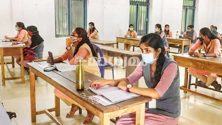 സംസ്​ഥാനത്ത്​ വി.എച്ച്​.എസ്​.ഇ പരീക്ഷ തുടങ്ങി