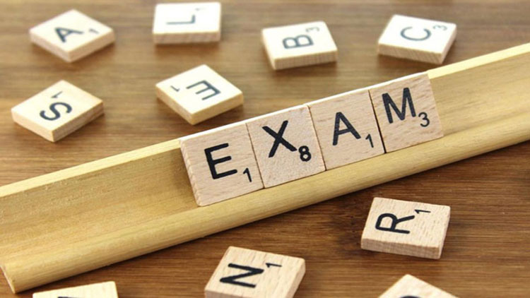 പരീക്ഷകൾ പുനരാരംഭിക്കാൻ യൂനിവേഴ്​സിറ്റികൾക്ക്​ നിർദേശം